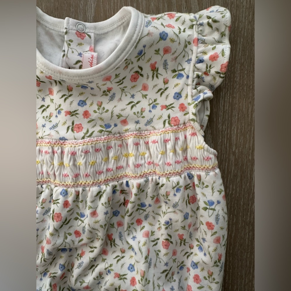 Pineapple Sunshine floral Madison Smocked Bubble, Size 12m, excellent condition - Picture 4 of 9